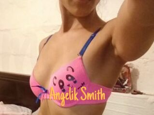 Angelik_Smith