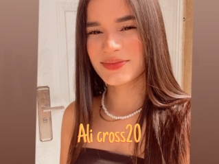 Ali_cross20
