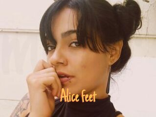 Alice_feet