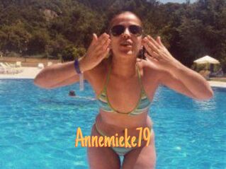 Annemieke79
