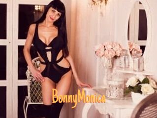 Bonny_Monica