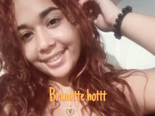 Brunette_hottt