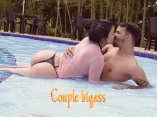 Couple_bigass