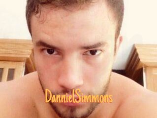 Danniel_Simmons