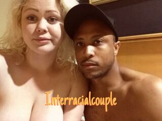 Interracial_couple_