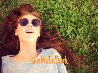 KissMeInDark