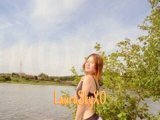 LauraSkyXO
