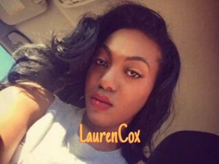 Lauren_Cox