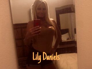Lily_Daniels