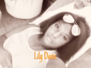 Lily_Davis