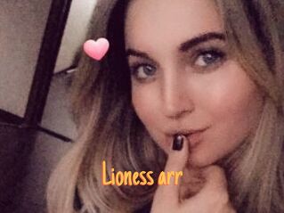 Lioness_arr