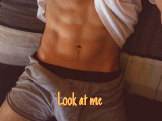 Look_at_me_
