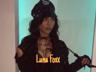 Luna_Foxx