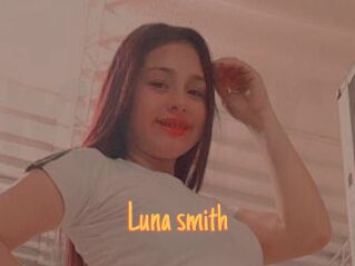 Luna_smith
