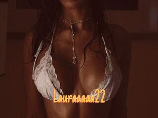 Lauraaaaa22