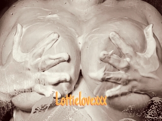 Lottielovexxx