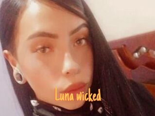 Luna_wicked