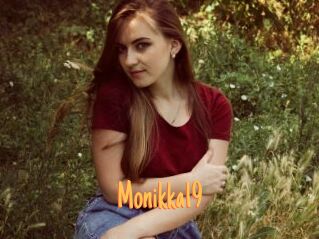 Monikka19