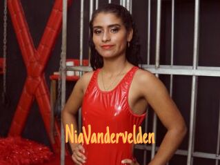 NiaVandervelden