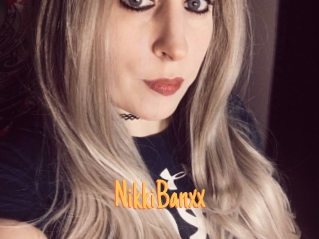NikkiBanxx