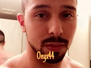 Onyx44