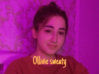 Ollivie_sweaty