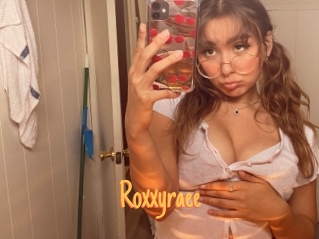 Roxxyraee