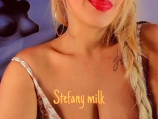 Stefany_milk